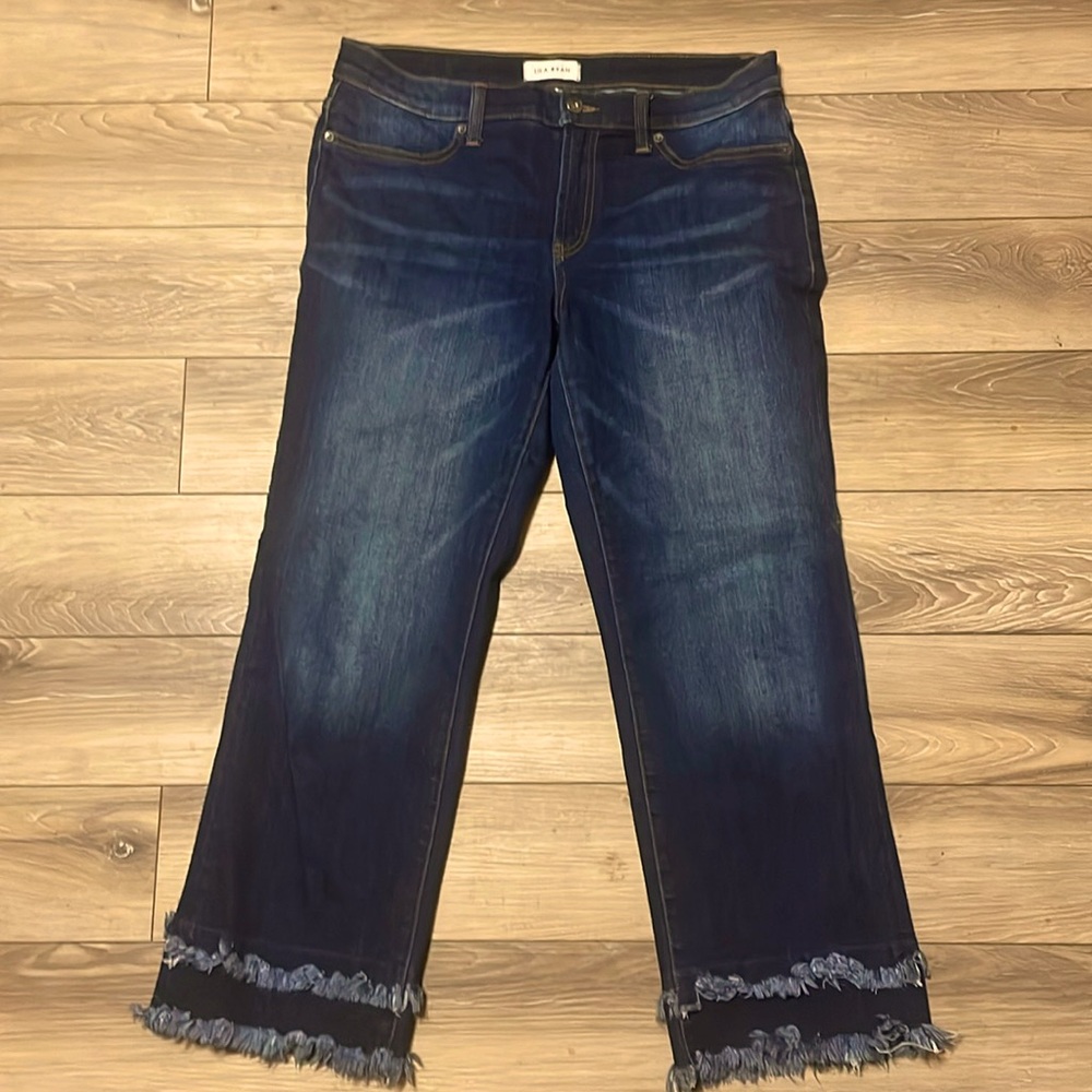 Lila Ryan frayed hem wide leg cropped denim jeans in perfect shape/stretchy